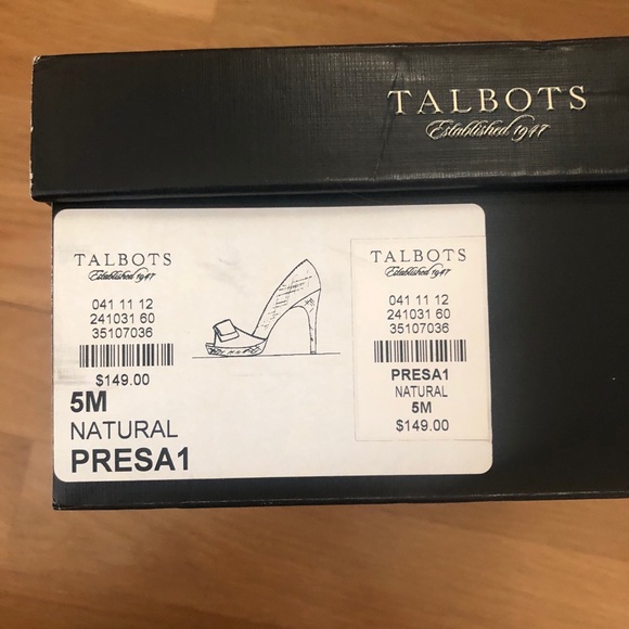 NWT Leather peep-toe high heels - Picture 11 of 11